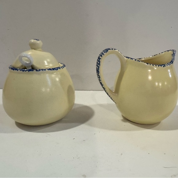 Gryphonware vintage Country Rooster Cream and Sugar Set - Picture 5 of 15